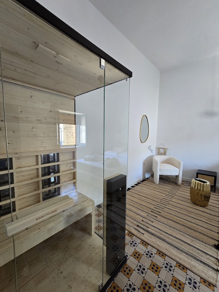 Terra Muronis Hotel Diffuso - carbon neutral hotel in Castel Morrone