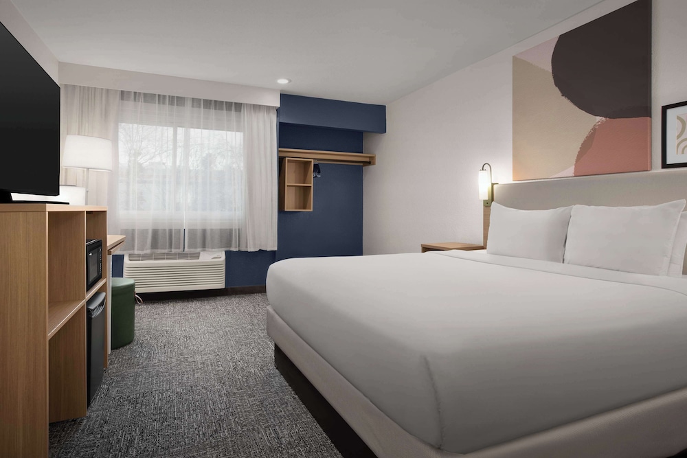 Spark by Hilton San Jose Airport - photo 9