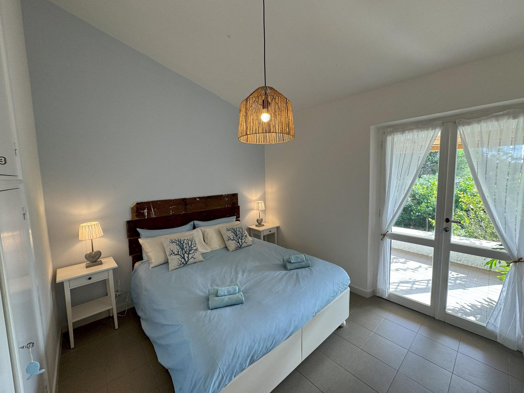 Free Pool Beautiful villa in Capo Caccia — 4-Star Luxury Hotel in Alghero, Italy