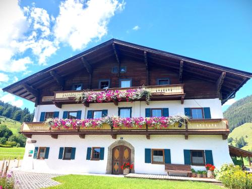 Ferienwohnungen Foidlhof — Hochfilzen