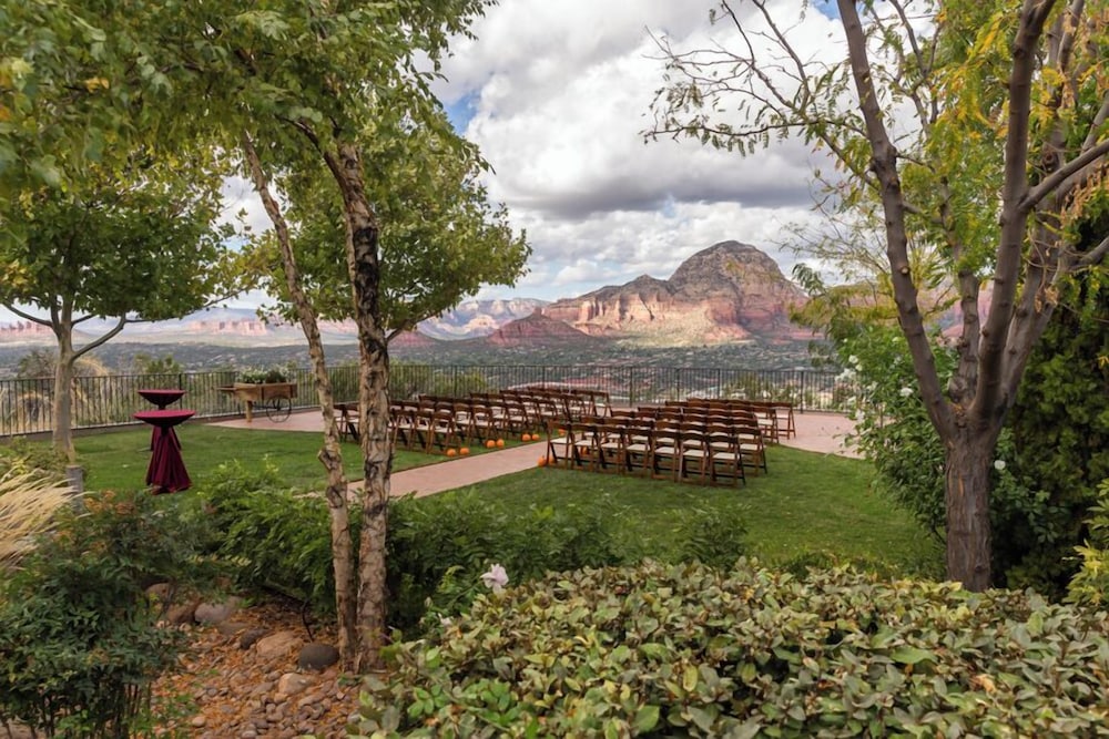 Sky Ranch Lodge - photo 93