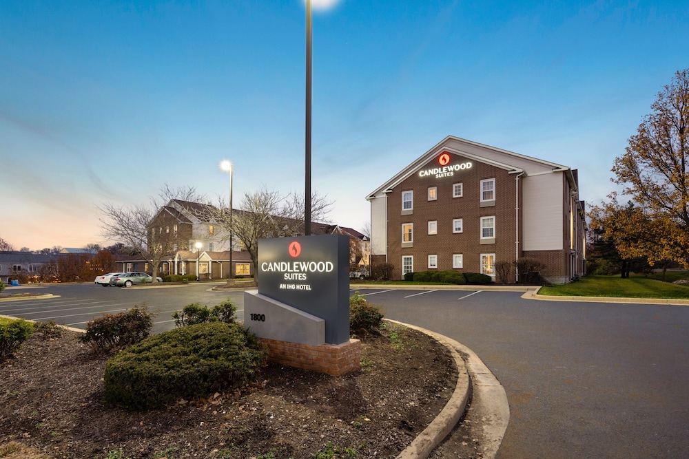 Candlewood Suites St Louis St Charles an IHG Hotel - featured photo