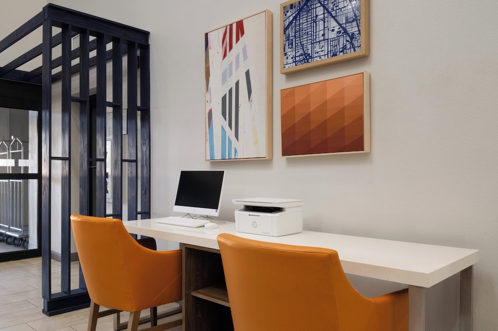 Holiday Inn Express & Suites Sebring by IHG - photo 43