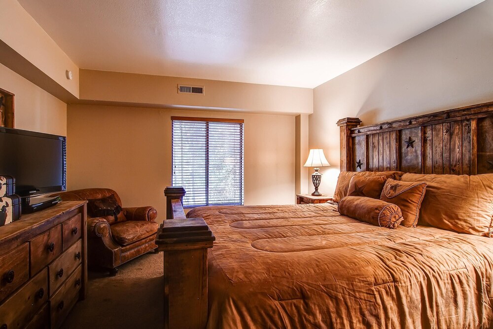 Park Station Condominium Hotel - photo 47