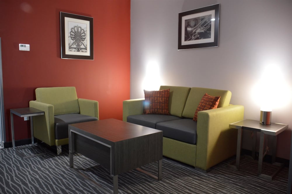 Del Mar Airport Inn & Suites - photo 7