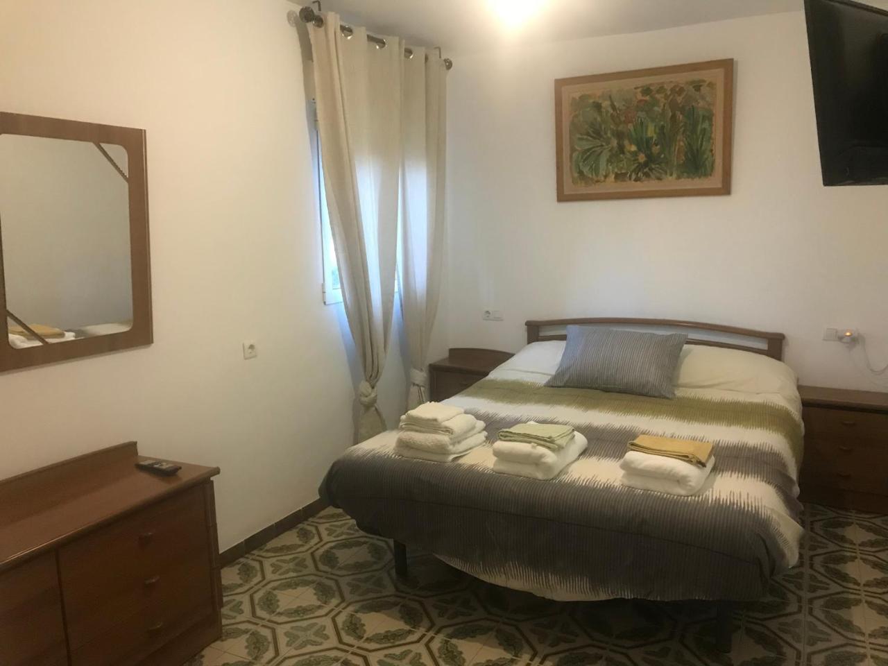 Bungalow El Puntal Padul — 4-Star Luxury Hotel in Padul, Spain