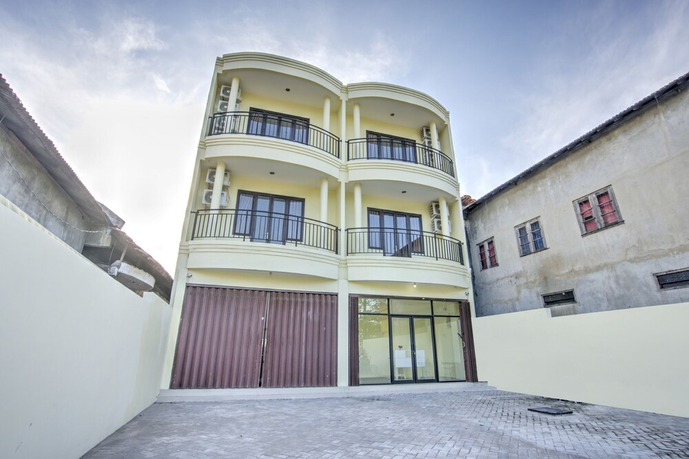 Oyo 2509 Hotel Tebel 19