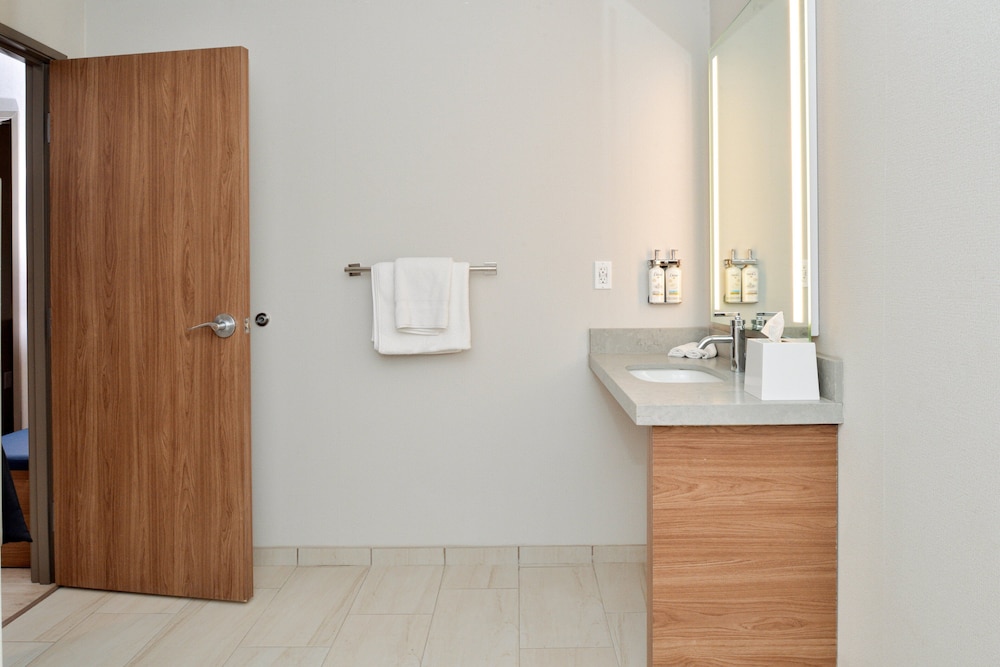 Candlewood Suites Joliet Southwest by IHG - photo 25