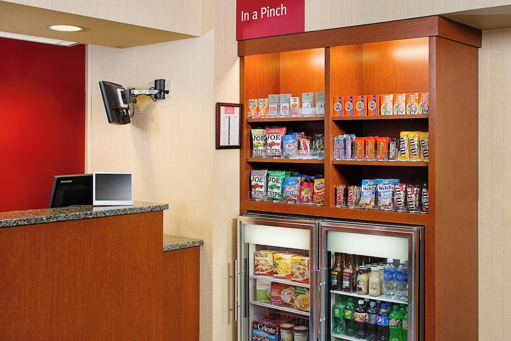 TownePlace Suites by Marriott Manchester - photo 28