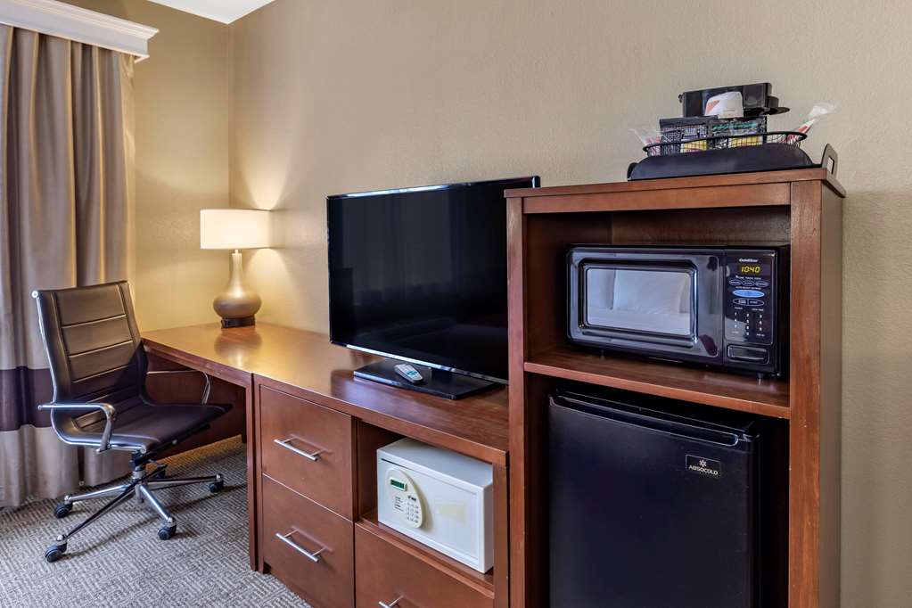 Comfort Suites Fort Collins Near University - photo 15
