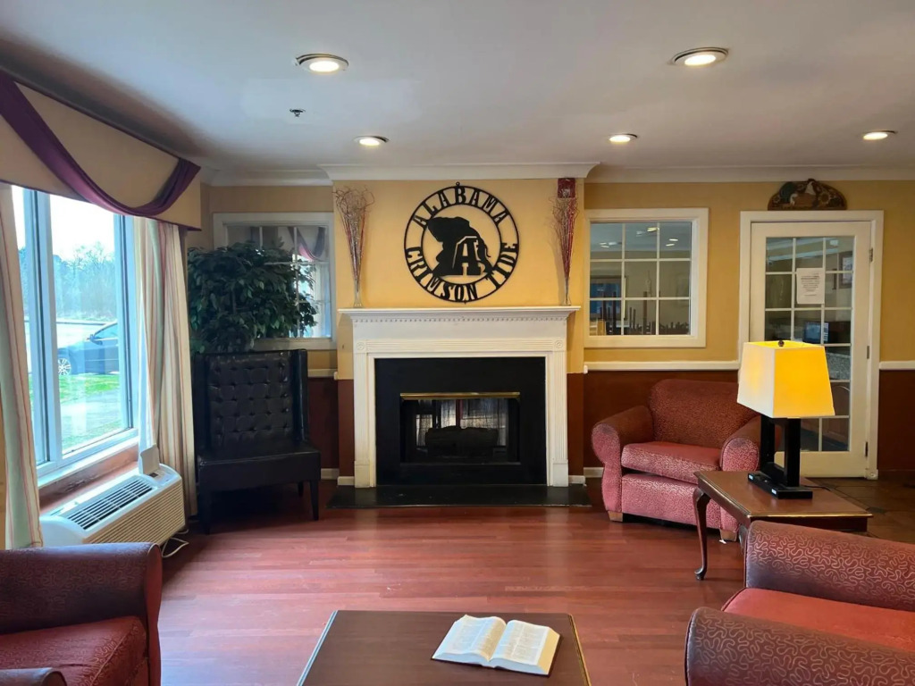 America's Best Inn Of Fairfield Birmingham - photo 14