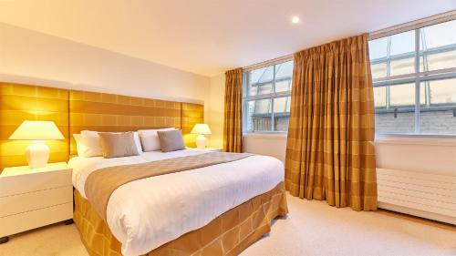 The Monument — 4-Star Luxury Hotel in Newcastle Upon Tyne, United Kingdom