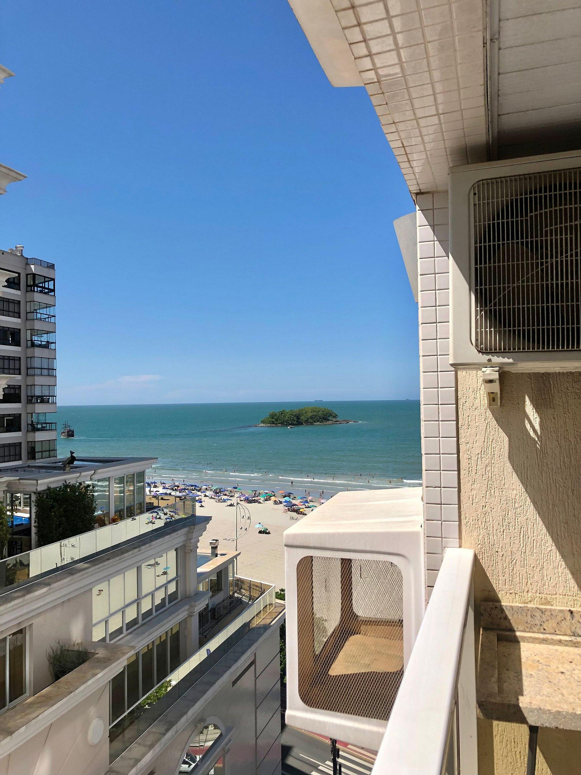 2 Dorm. Churrasqueira e Vista Mar in Balneario Camboriu, Brasil