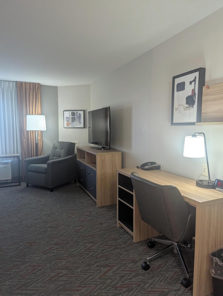 Candlewood Suites Loveland by IHG - photo 14