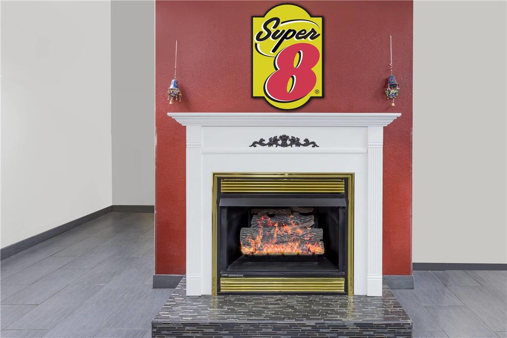 Super 8 by Wyndham Logansport - photo 5