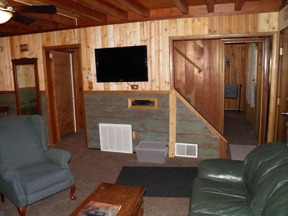 825 Julie Lane - photo 9