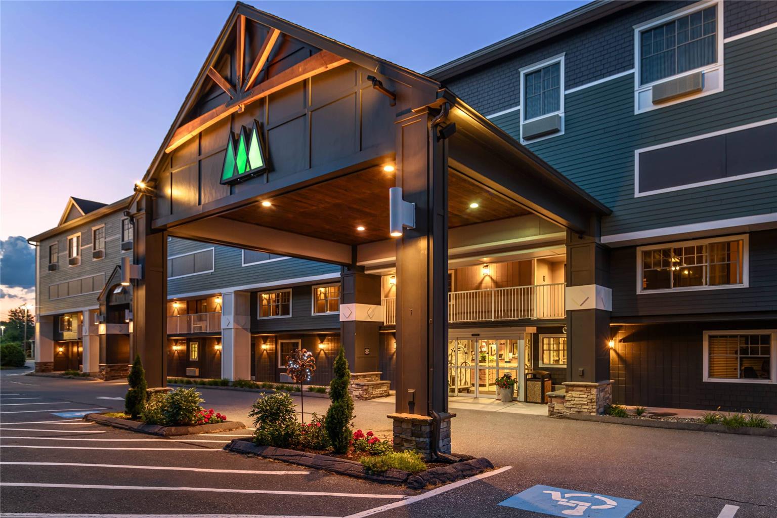 Maine Evergreen Hotel An Ascend Collection Hotel — Augusta