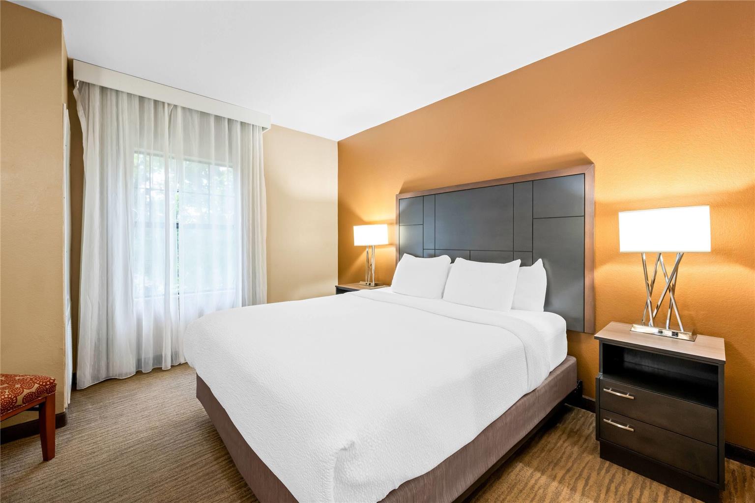 La Quinta Inn & Suites by Wyndham Boone University - photo 43