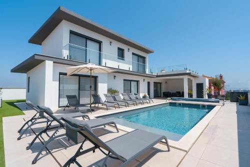Diamond Villa luxury house with private pool — 4-Star Luxury Hotel in Lourinha, Portugal
