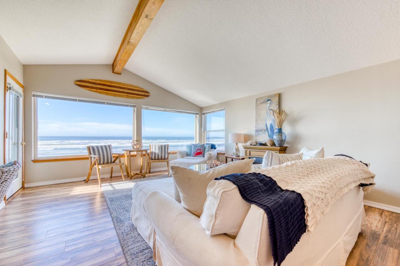 Salty Shore in Rockaway Beach, United States