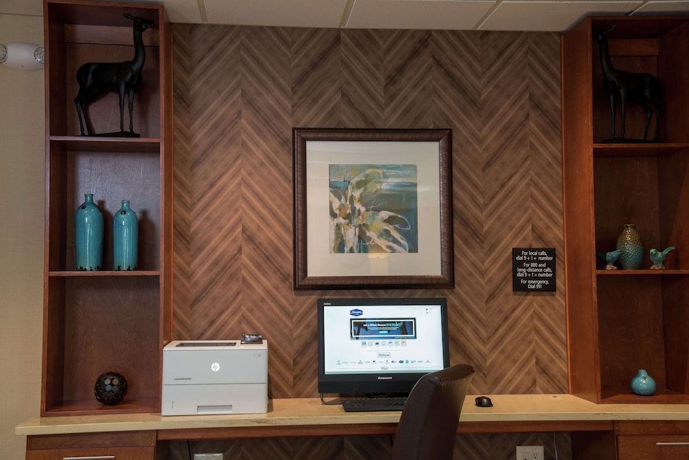 Hampton Inn Summersville - photo 34