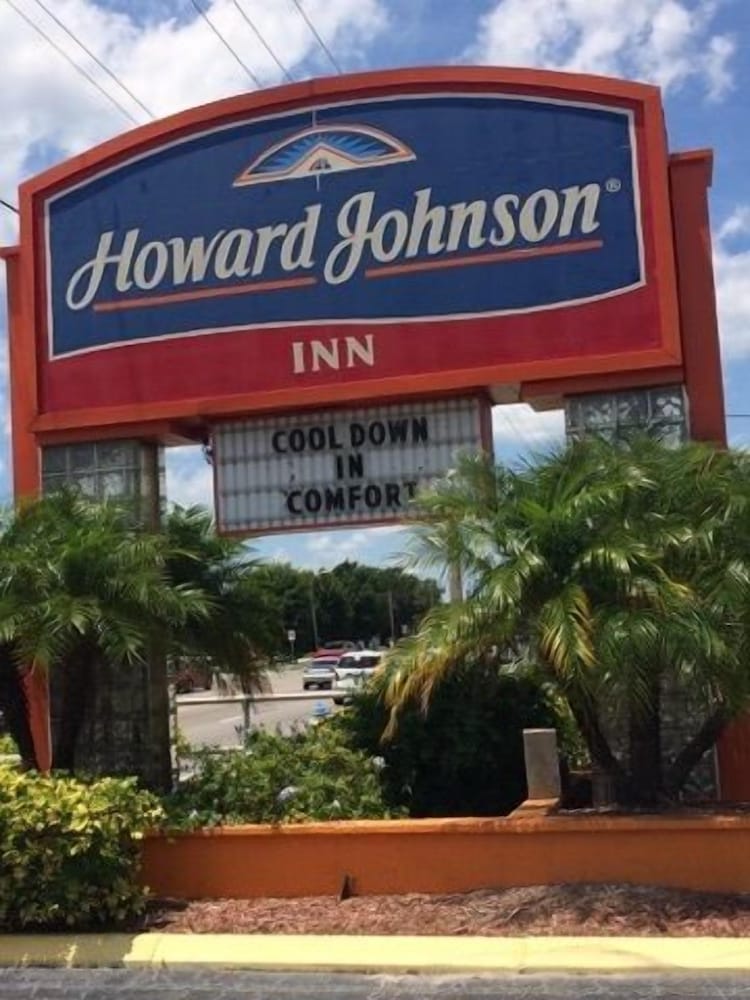 Howard Johnson by Wyndham Winter Haven FL - photo 60