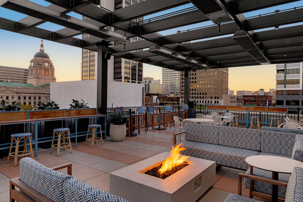 The Bradley Hotel - photo 37