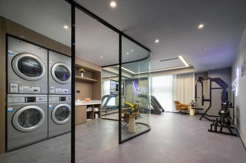 Zaozhuang High speed Railway Station Atour X Hotel in Zaozhuang, People's Republic of China