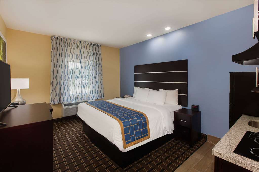 Days Inn by Wyndham Baton Rouge Airport - photo 9
