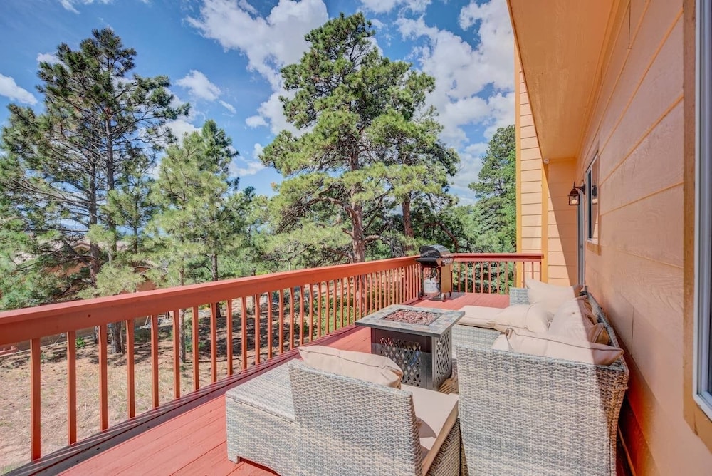 4BR AF Academyw hot Tub & Firepit - photo 34