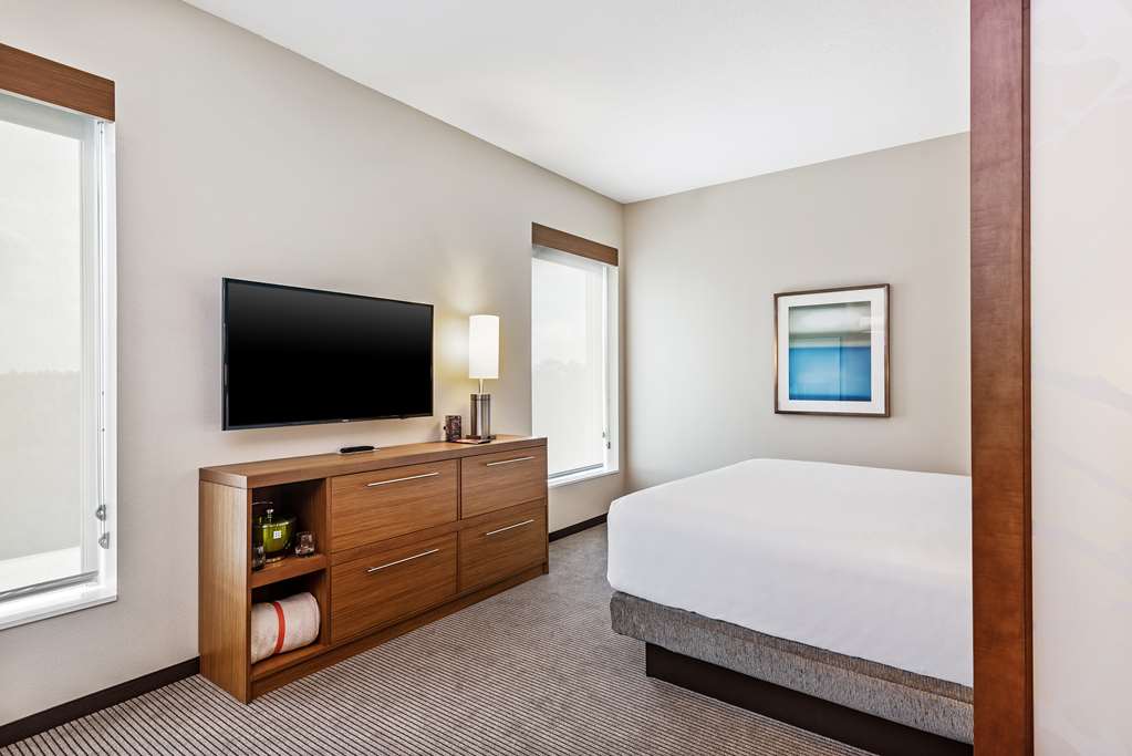 Hyatt Place Tampa Wesley Chapel - photo 23