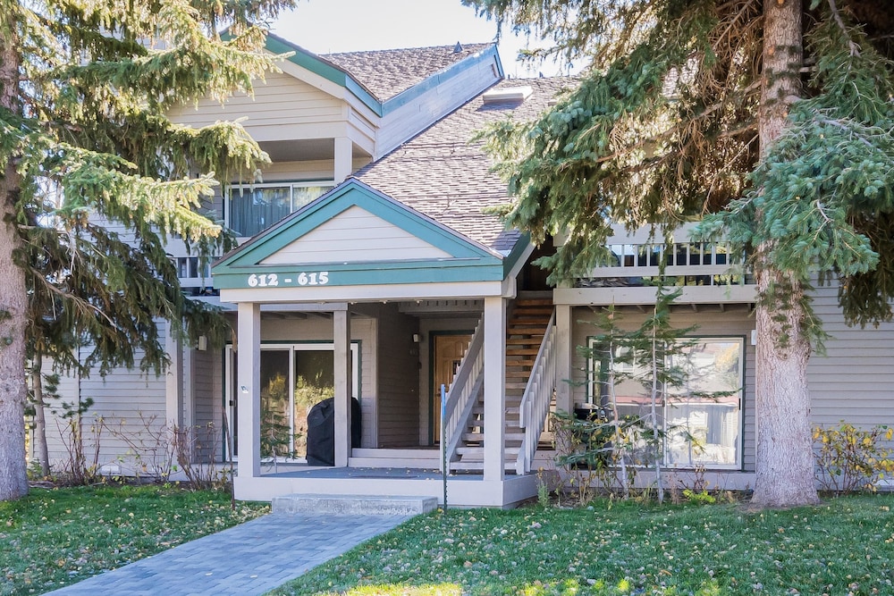 Snowcreek 613 Phase IV - photo 24
