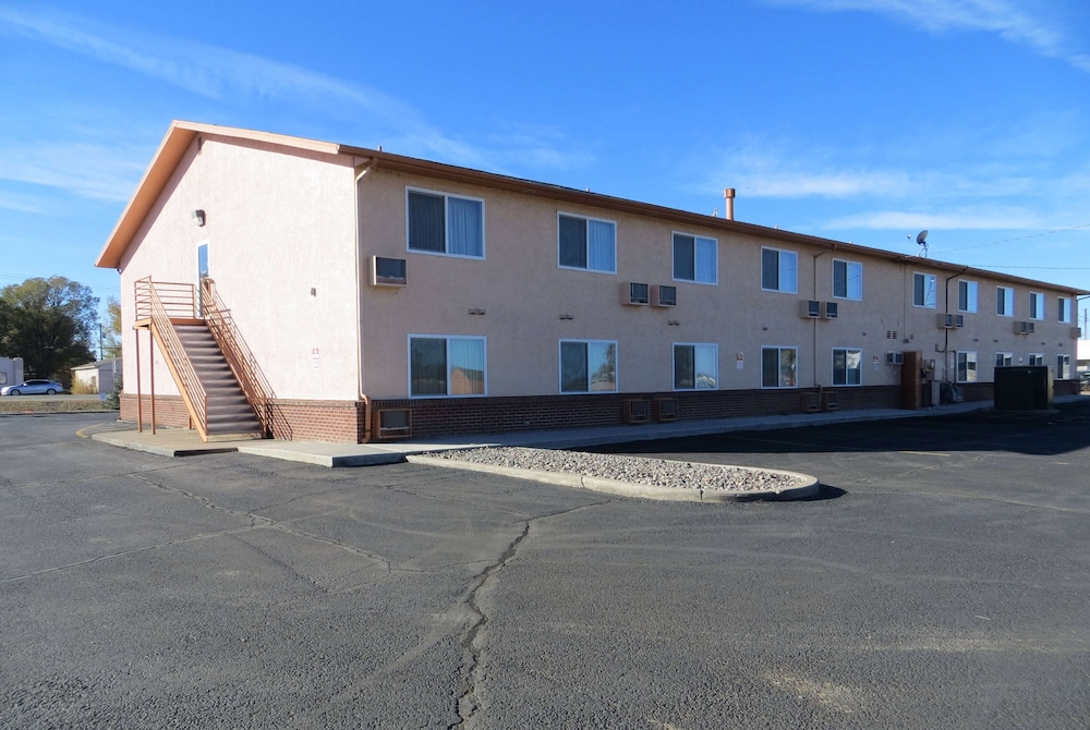 Days Inn by Wyndham Alamosa - photo 53