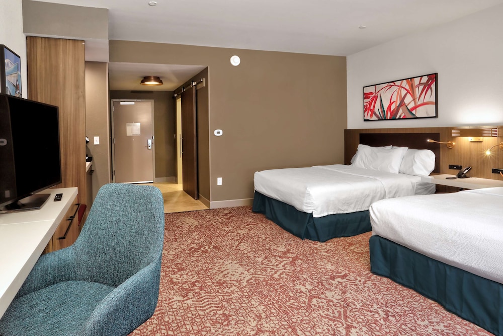 Hilton Garden Inn Bel Air - photo 30