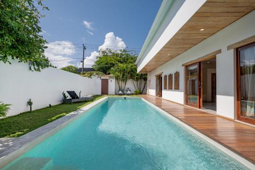 Villa Java by DreamAwayBali — 4-Star Luxury Hotel in Seminyak, Indonesia