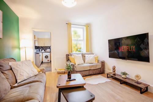 Central Urban Retreat Oasis Free Parking 13ppl in Sheffield, United Kingdom