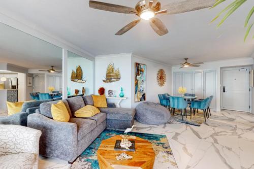 Waves & Palms Oasis — 4-Star Luxury Hotel in Marco Island, United States