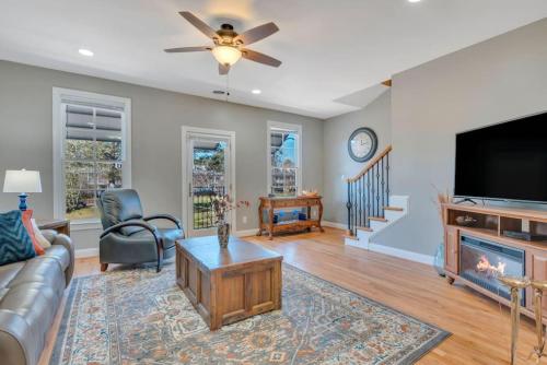 Lake Carolina Harborside Condo — 4-Star Luxury Hotel in Columbia, United States