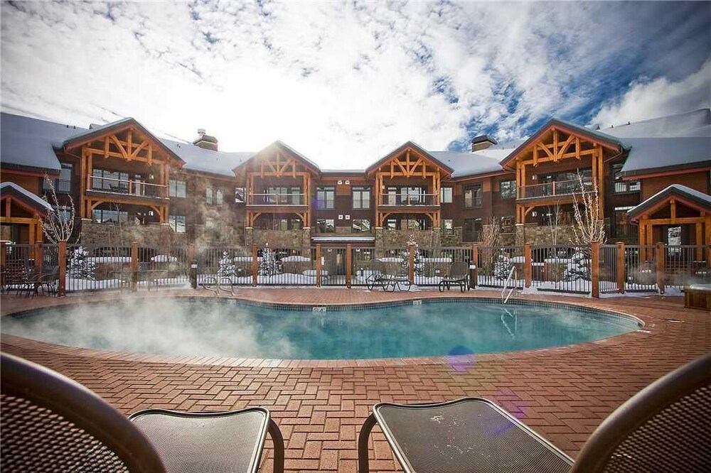 Bear Lodge Trappeur's Crossing Resort - photo 26