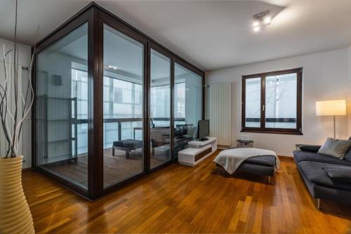 Modern spacious flat with a terrace and a parking — 4-Star Luxury Hotel in Prague, Czech Republic