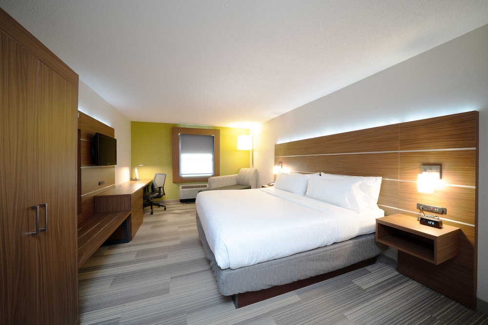 Holiday Inn Express Prince Frederick by IHG - photo 4
