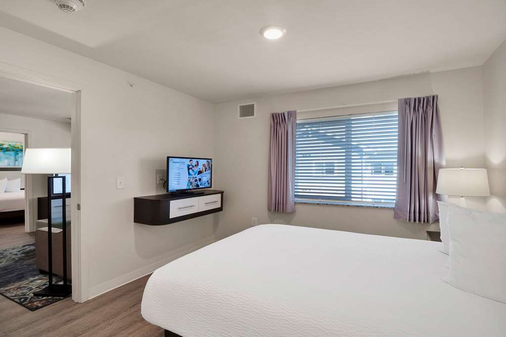 WaterWalk Extended Stay by Wyndham Charlotte Arrowood - photo 40