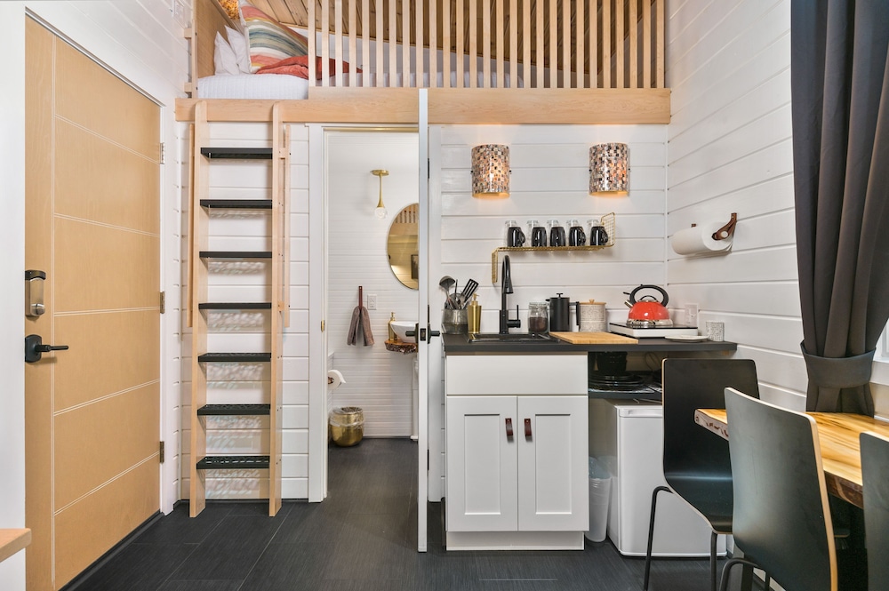 Tiny Digs Hotel of Tiny Houses - photo 33