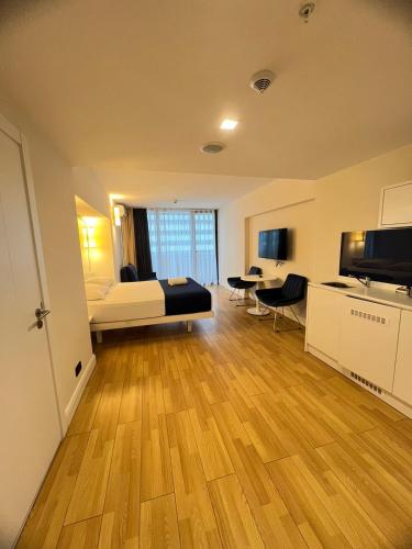 DOWNTOWN Centre in Batumi Aparthotel Orbi City N4