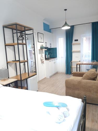 Marjani Terrace Rooms
