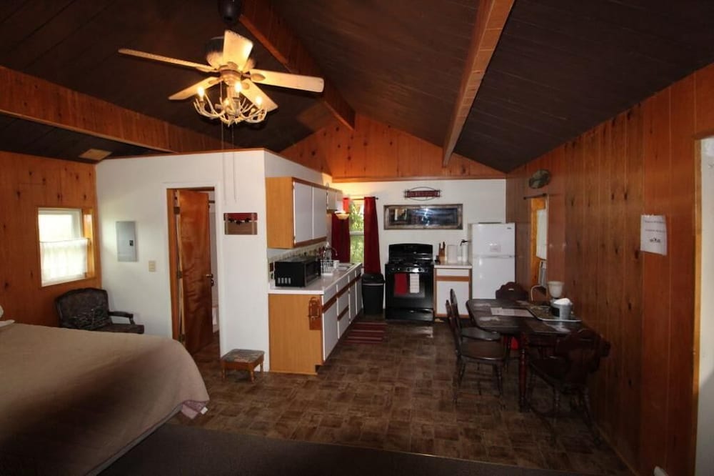 The Historic Wapiti Lodge - photo 137