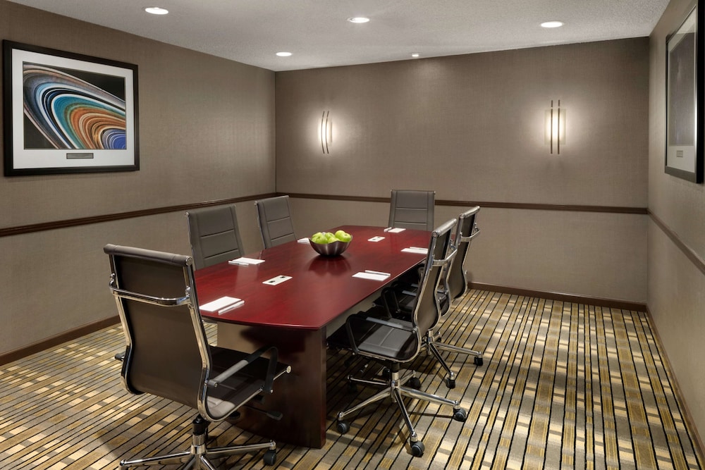 Embassy Suites by Hilton Lompoc Central Coast - photo 37
