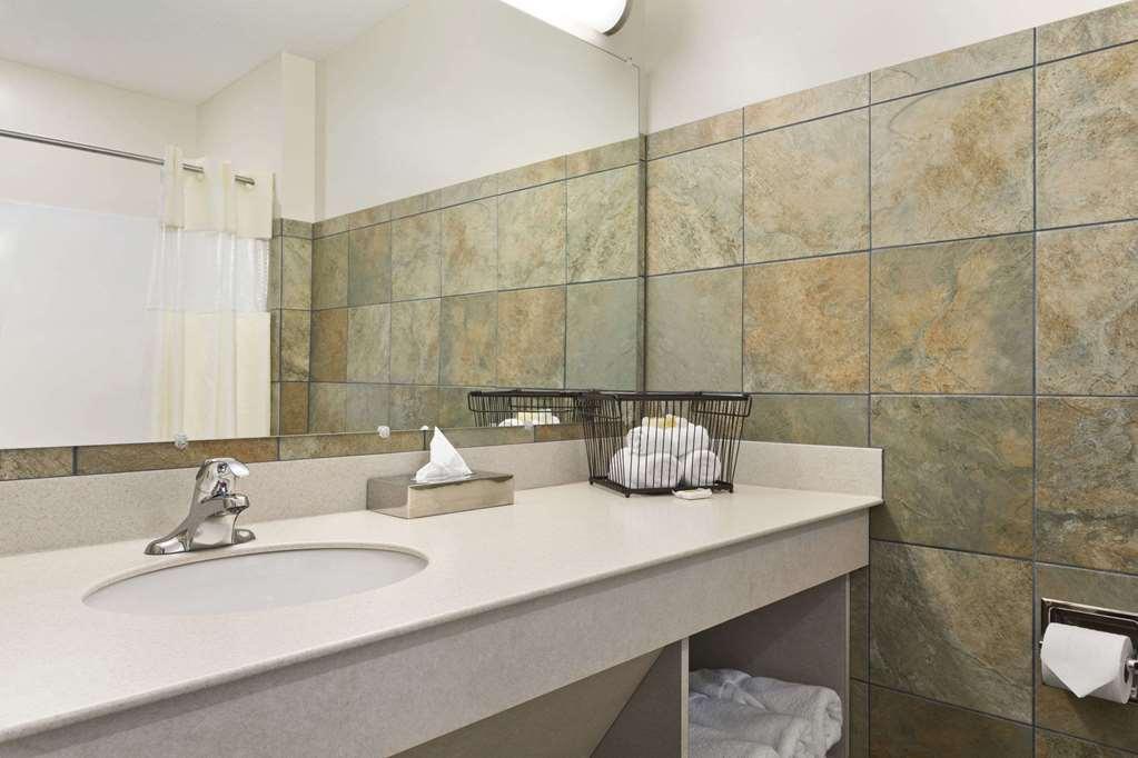 Days Inn by Wyndham Carrollton - photo 11