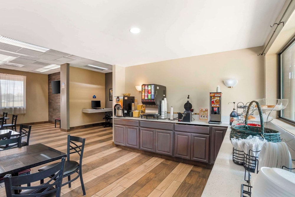 Quality Inn near Speedway - photo 23