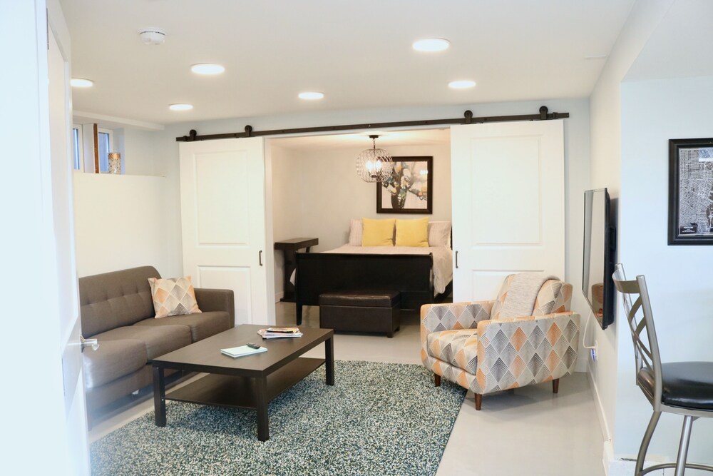 Alberta Alameda Bright Woodsy Private - photo 16